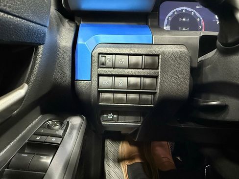 Used 2025 Toyota Tacoma TRD Off-Road image 25