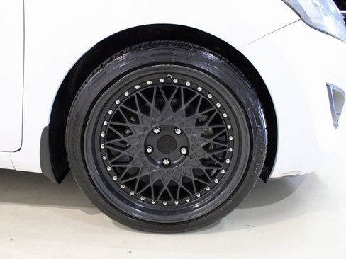 Used 2016 Hyundai Elantra GT image 12