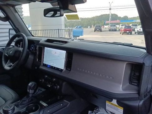 New 2026 Ford Bronco Outer Banks AWD/4WD image 34