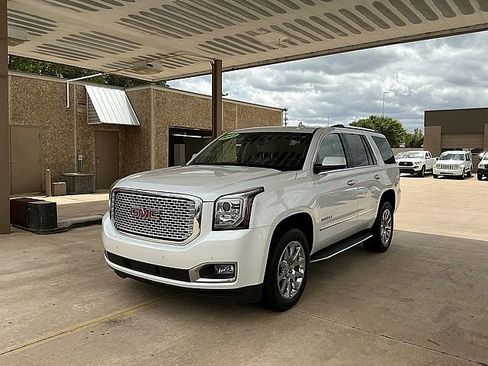 Used 2017 GMC Yukon Denali w/ Open Road Package AWD/4WD image 1