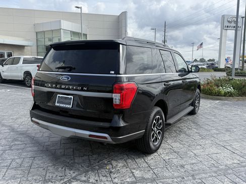 Used 2024 Ford Expedition XLT image 7