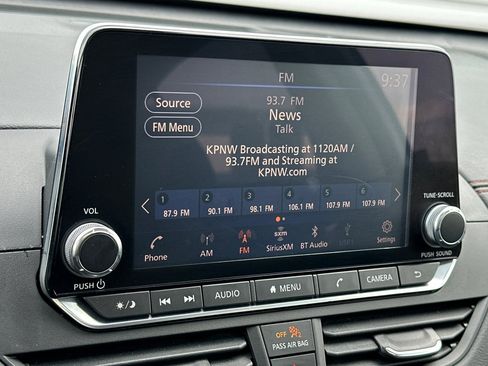 Used 2020 Nissan Altima 2.5 SR w/ Premium Package image 18