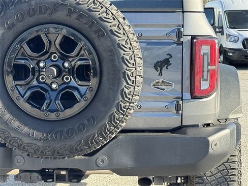 Certified 2023 Ford Bronco Wildtrak image 7