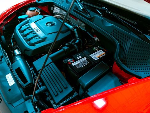 Used 2018 Volkswagen Beetle 2.0T S image 23