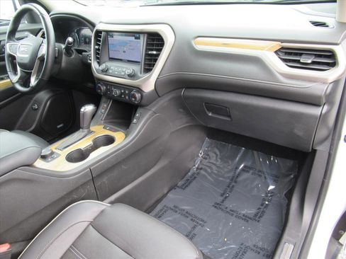 Used 2019 GMC Acadia Denali w/ Technology Package image 11