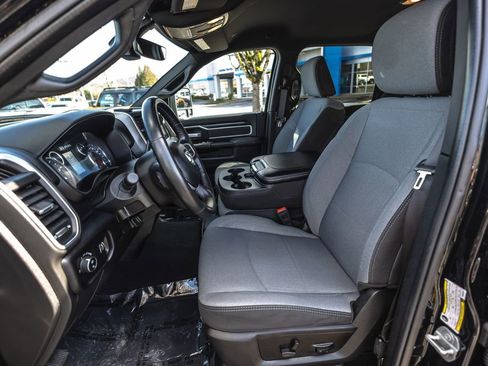 Used 2024 RAM 2500 Big Horn image 24