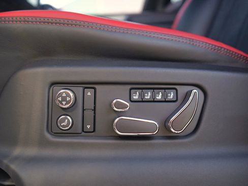 Used 2021 Bentley Bentayga Speed image 18