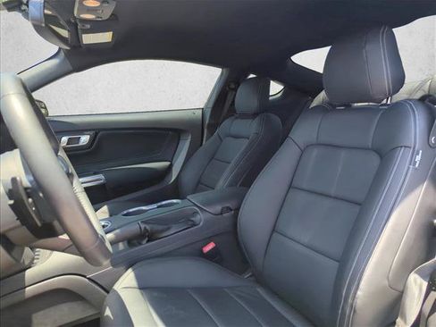 Used 2018 Ford Mustang GT w/ Equipment Group 301A RWD image 16