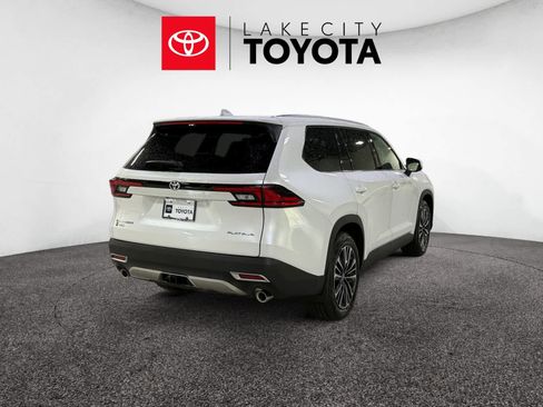 New 2026 Toyota Grand Highlander AWD Hybrid image 7