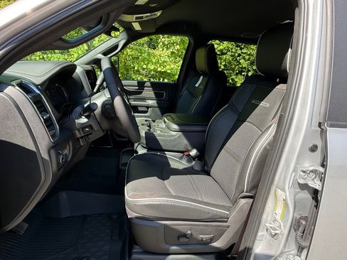 New 2026 RAM 3500 Laramie AWD/4WD image 14