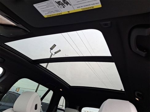 New 2026 BMW X5 xDrive50e w/ Premium Package image 11