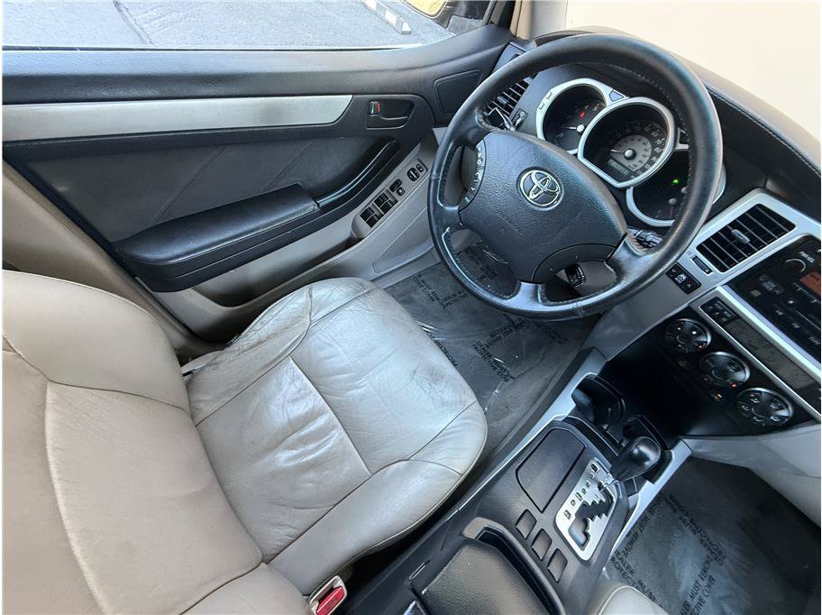 Used 2005 Toyota 4Runner SR5 RWD image 8