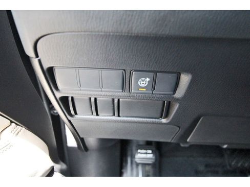 Used 2024 Nissan Armada SV RWD image 21