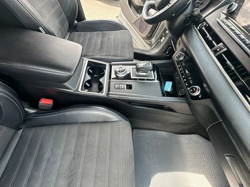 Used 2024 Mitsubishi Outlander SE AWD/4WD image 37