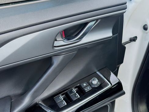 Used 2022 MAZDA CX-9 Touring w/ Touring Premium Package image 23