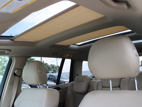 Used 2014 Mercedes-Benz GL 450 4MATIC w/ Appearance Package image 23