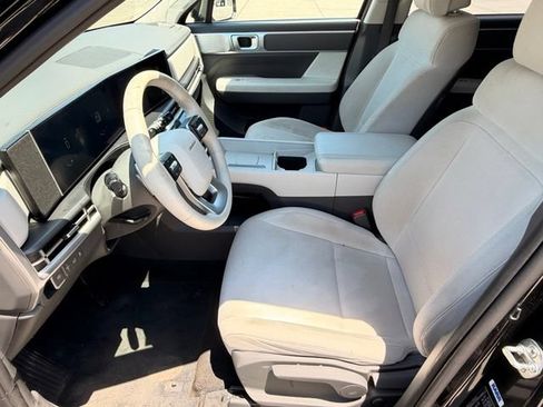 Used 2024 Hyundai Santa Fe SE AWD/4WD image 11