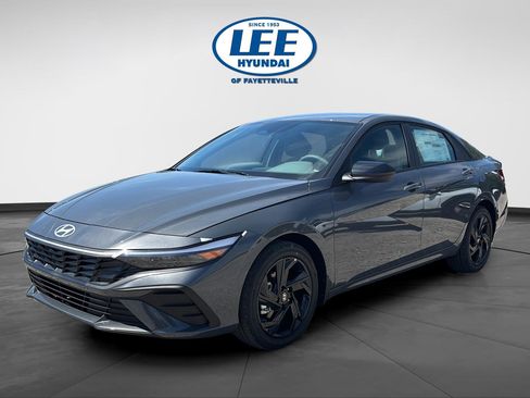 New 2026 Hyundai Elantra Sport FWD image 7