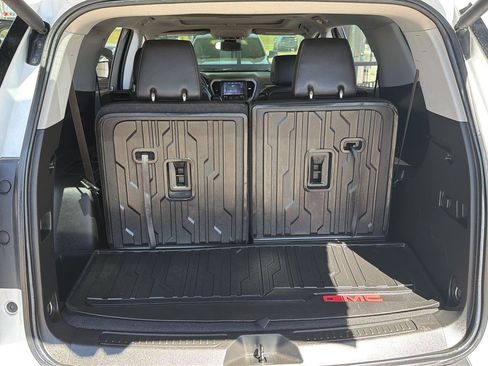 Used 2022 GMC Acadia AT4 w/ Preferred Package image 14