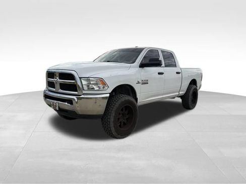 Used 2016 RAM 2500 Tradesman w/ Chrome Appearance Group AWD/4WD image 7