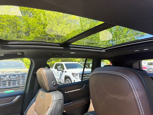 New 2026 GMC Acadia Denali Ultimate AWD/4WD image 19