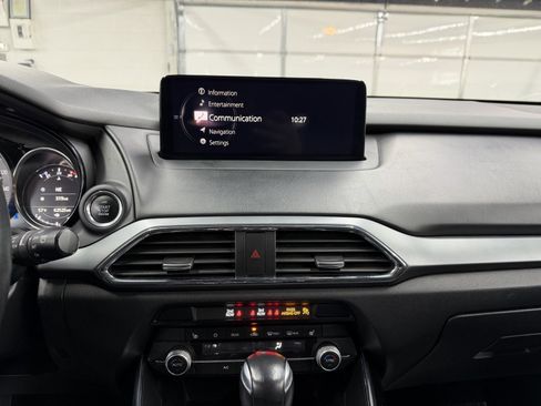 Used 2023 MAZDA CX-9 Touring image 15