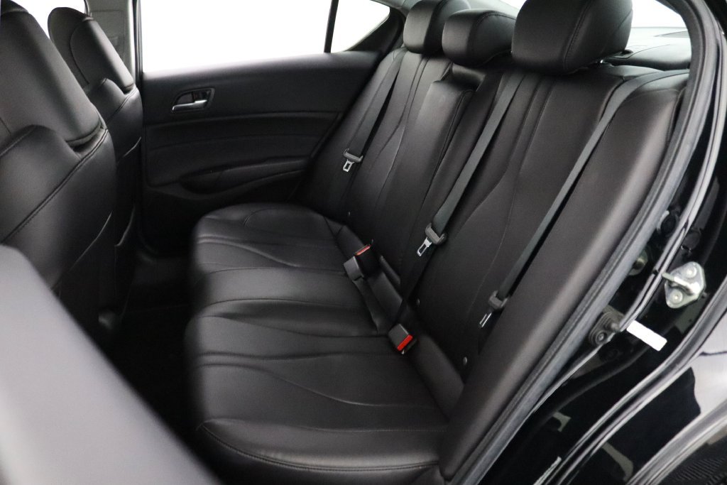 Used 2019 Acura ILX FWD image 10