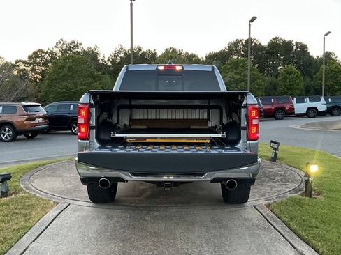 Used 2025 RAM 1500 Big Horn AWD/4WD image 28