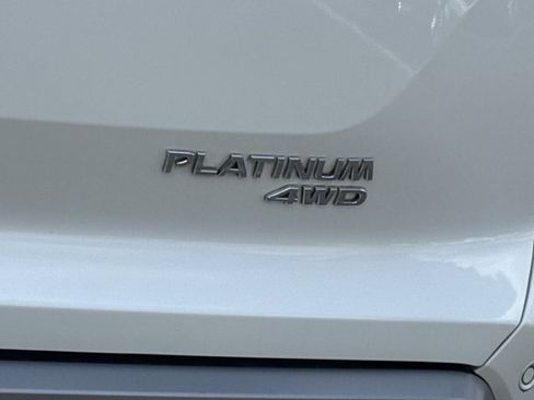 Certified 2024 Nissan Pathfinder Platinum AWD/4WD image 11