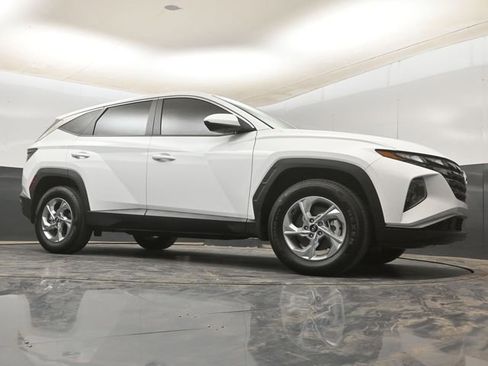Used 2024 Hyundai Tucson SE AWD/4WD image 9