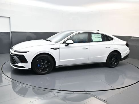 New 2026 Hyundai Sonata SE FWD image 6