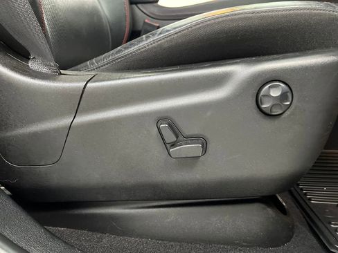 Used 2023 Dodge Durango GT image 25