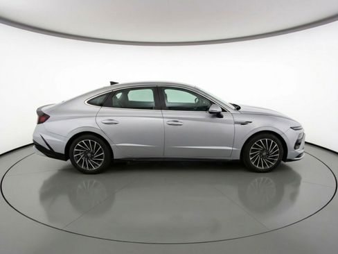 Used 2025 Hyundai Sonata SEL image 9