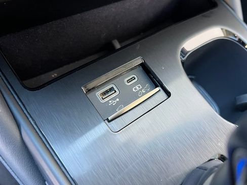 Used 2025 Lexus ES 350 w/ Premium Package FWD image 28
