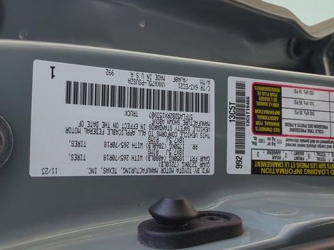 Used 2024 Toyota Tundra SR5 w/ SR5 Premium Package AWD/4WD image 33