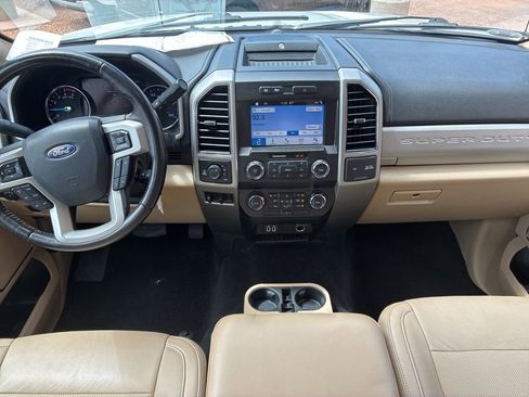 Used 2019 Ford F350 Lariat w/ Chrome Package image 22