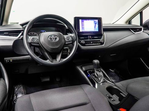 Used 2024 Toyota Corolla LE image 5