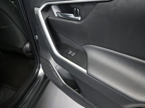 Used 2024 Toyota RAV4 XLE image 21