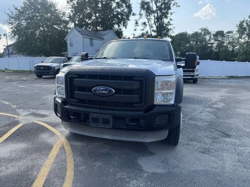 Used 2016 Ford F450 XL w/ Power Equipment Group image 2