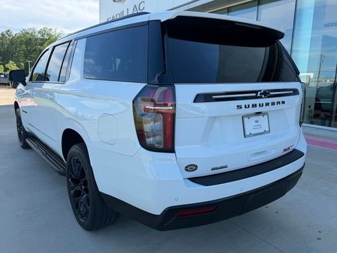 Used 2023 Chevrolet Suburban RST w/ Luxury Package AWD/4WD image 3