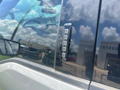 Used 2024 Ford F150 XLT w/ Equipment Group 302A MID RWD image 7