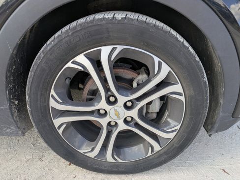 Used 2019 Chevrolet Bolt Premier w/ Infotainment Package image 10