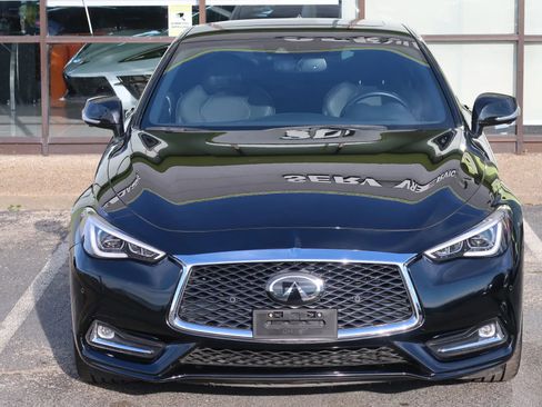 Used 2021 INFINITI Q60 3.0t Luxe w/ Essential Package image 4