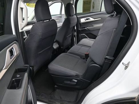 Used 2025 Ford Explorer Active image 10