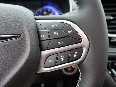 New 2026 Chrysler Pacifica Select FWD image 14