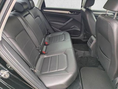Used 2015 Volkswagen Passat 1.8T S FWD image 19