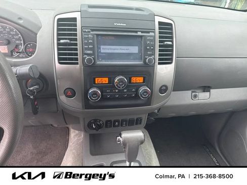 Used 2016 Nissan Frontier SL AWD/4WD image 10