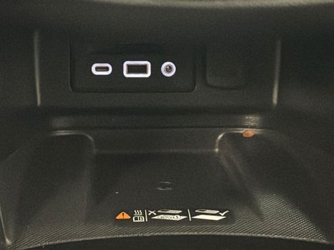 Used 2021 Chevrolet Equinox Premier w/ Redline Edition AWD/4WD image 31