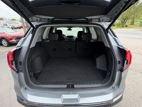 Used 2023 GMC Terrain AT4 AWD/4WD image 16