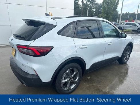 Certified 2025 Ford Escape ST-Line Select AWD/4WD image 6